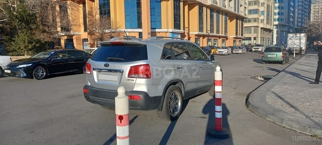 Kia Sorento 2011, 245,000 km - 2.0 l - Bakı