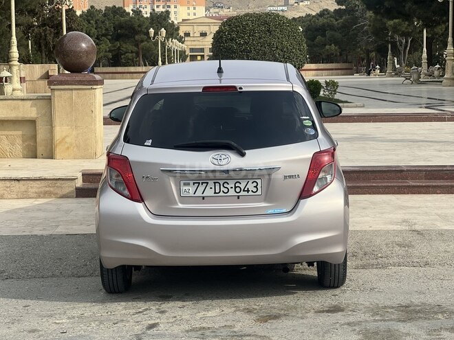 Toyota Yaris 2012, 70,500 km - 1.3 l - Bakı