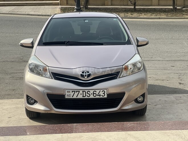 Toyota Yaris 2012, 70,500 km - 1.3 l - Bakı