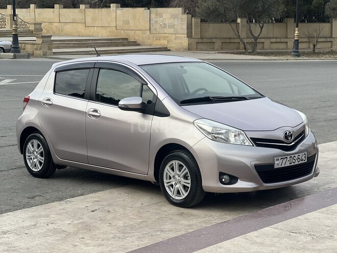 Toyota Yaris 2012, 70,500 km - 1.3 l - Bakı