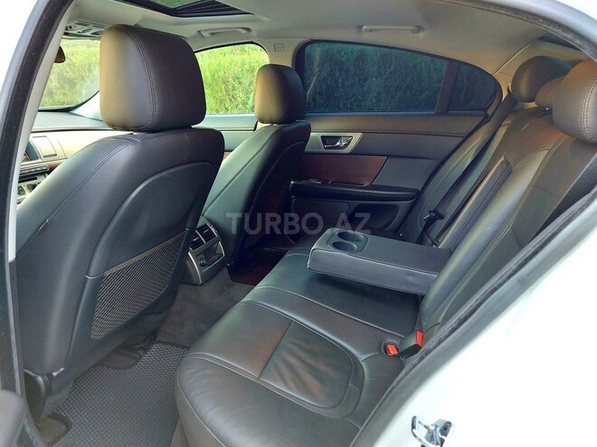 Jaguar XF 2014, 98,000 km - 2.0 l - Bakı