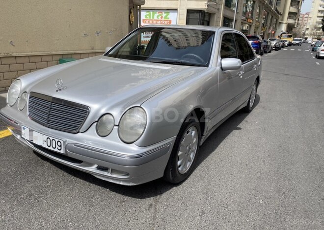 Mercedes E 200 2001, 307,000 km - 2.0 л - Bakı