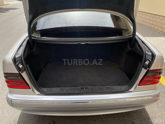 Mercedes E 200 2001, 307,000 km - 2.0 л - Bakı