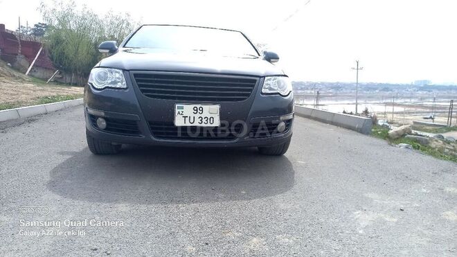 Volkswagen Passat 2006, 325,000 km - 3.6 l - Bakı