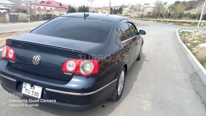 Volkswagen Passat 2006, 325,000 km - 3.6 l - Bakı