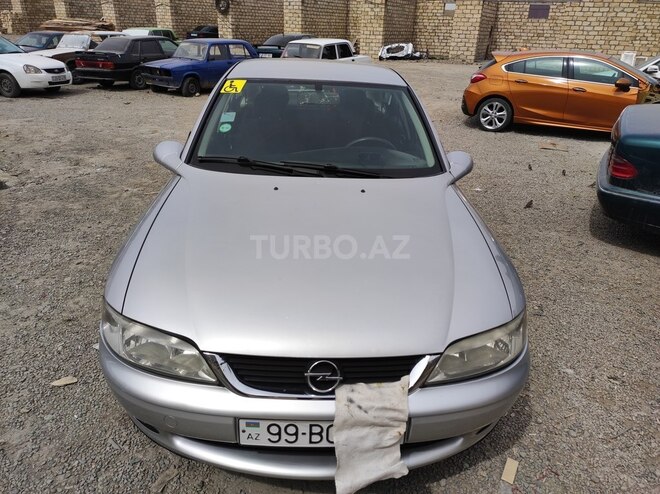 Opel Vectra 1999, 335,000 km - 2.0 l - Gəncə