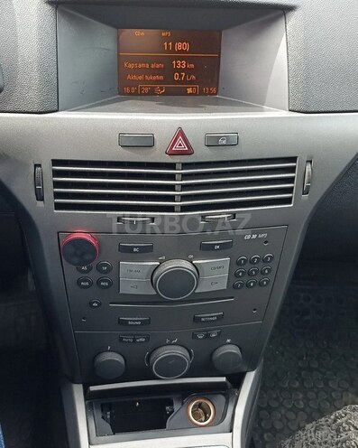 Opel Astra 2006, 238,000 km - 1.4 l - Bakı