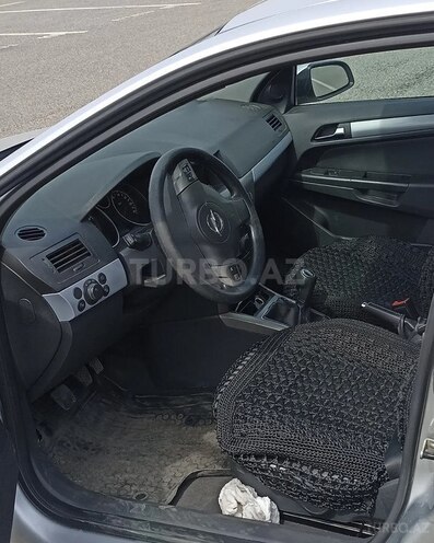 Opel Astra 2006, 238,000 km - 1.4 l - Bakı