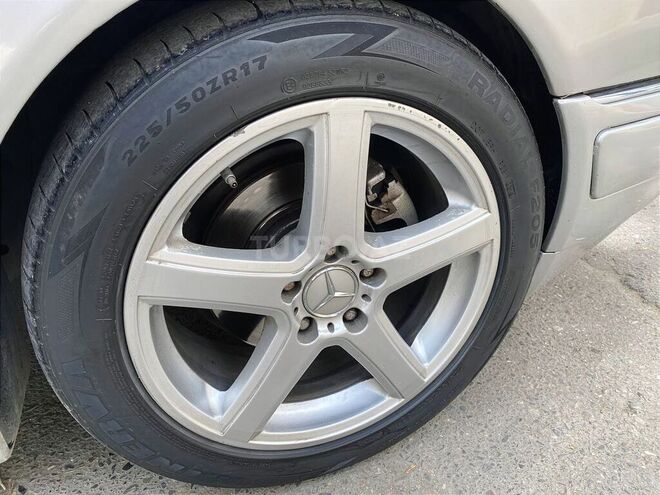 Mercedes E 230 1995, 425,704 km - 2.3 л - Sumqayıt