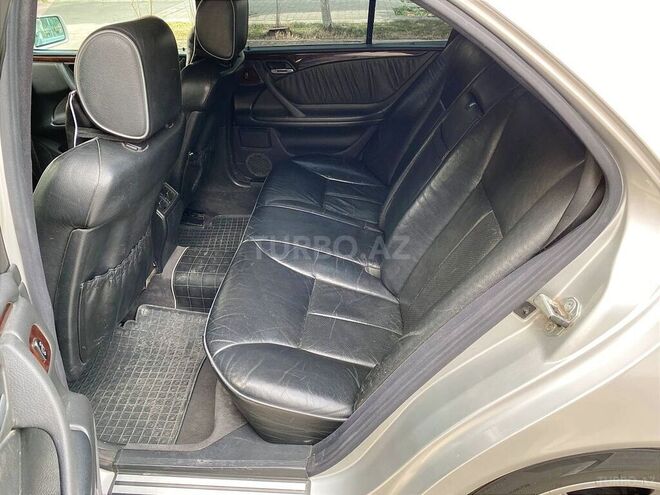 Mercedes E 230 1995, 425,704 km - 2.3 л - Sumqayıt
