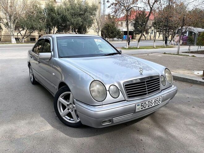 Mercedes E 230 1995, 425,704 km - 2.3 л - Sumqayıt