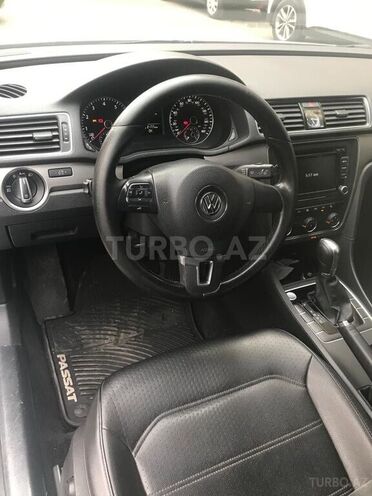 Volkswagen Passat 2015, 158,235 km - 1.8 l - Bakı