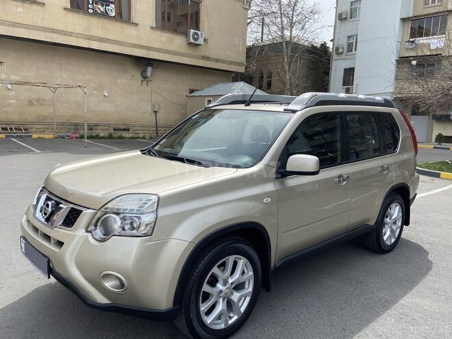 Nissan X-Trail 2011, 135,000 km - 2.5 l - Bakı