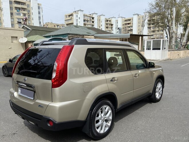 Nissan X-Trail 2011, 135,000 km - 2.5 l - Bakı