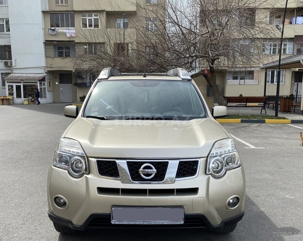 Nissan X-Trail 2011, 135,000 km - 2.5 l - Bakı