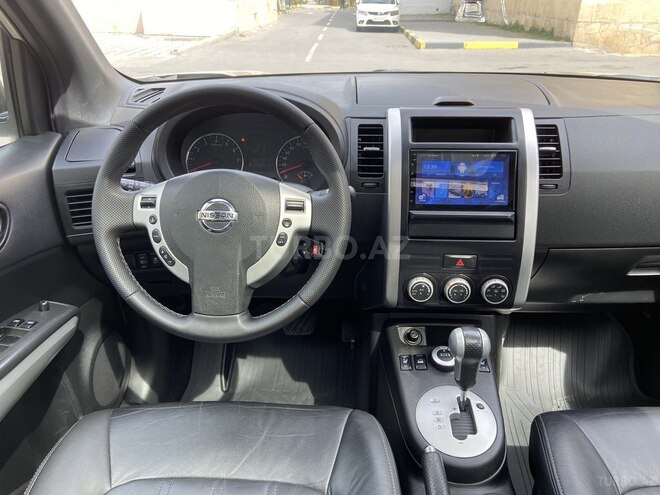Nissan X-Trail 2011, 135,000 km - 2.5 l - Bakı