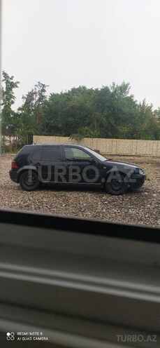 Volkswagen Golf 1999, 370,000 km - 1.6 l - Qusar
