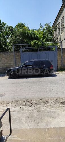 Volkswagen Golf 1999, 370,000 km - 1.6 l - Qusar