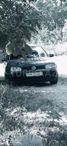 Volkswagen Golf 1999, 370,000 km - 1.6 l - Qusar
