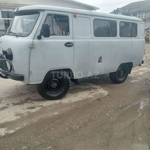 UAZ 452 1998, 300,000 km - 2.5 l - Xudat