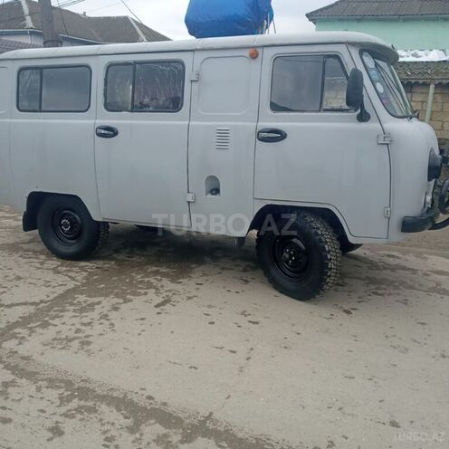 UAZ 452 1998, 300,000 km - 2.5 l - Xudat