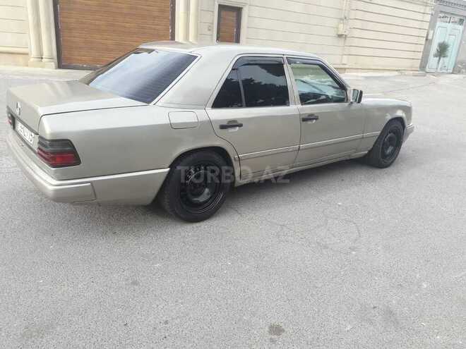 Mercedes E 200 1987, 285,000 km - 2.0 l - Bakı