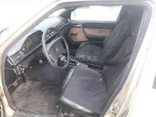 Mercedes E 200 1987, 285,000 km - 2.0 l - Bakı