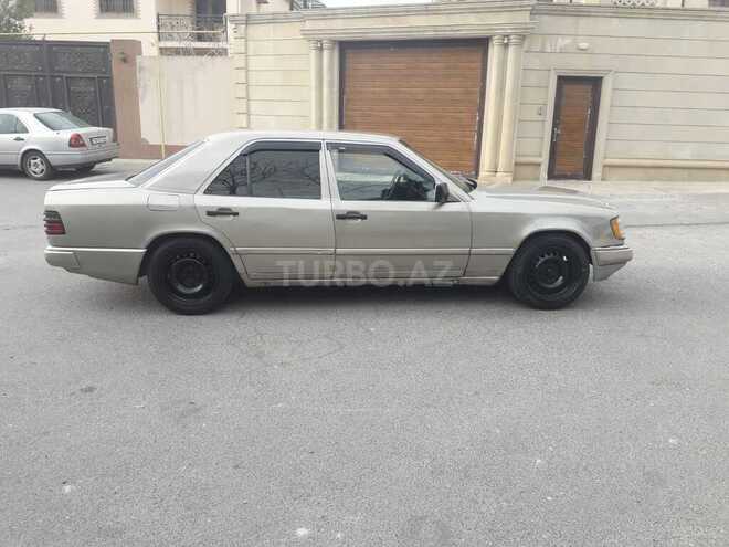 Mercedes E 200 1987, 285,000 km - 2.0 l - Bakı