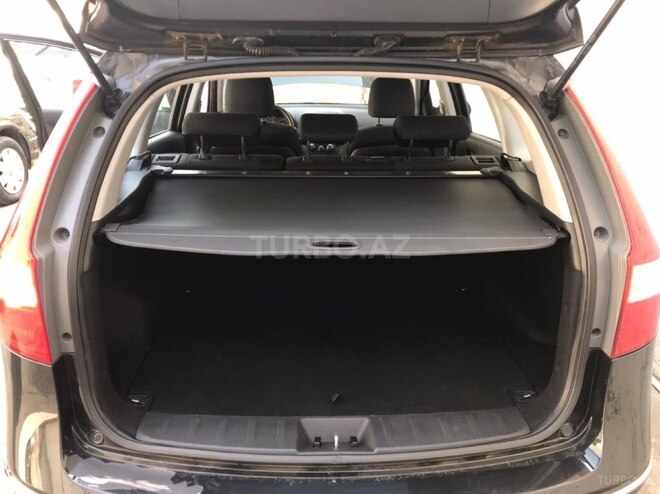 Hyundai i30 2009, 176,000 km - 1.4 l - Gəncə