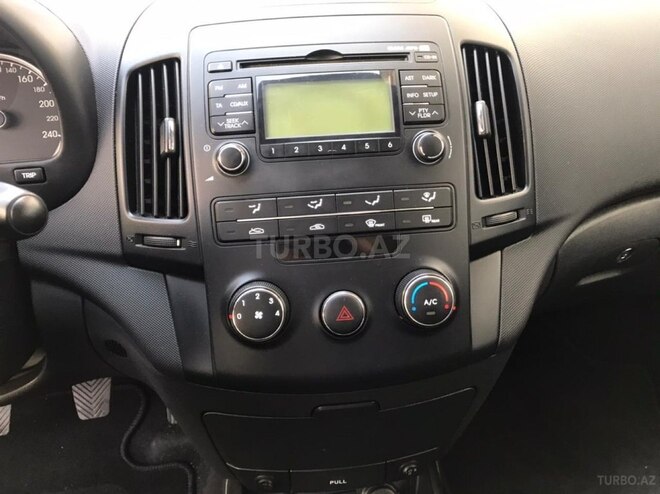 Hyundai i30 2009, 176,000 km - 1.4 l - Gəncə