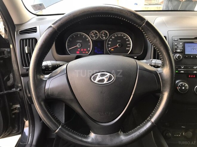 Hyundai i30 2009, 176,000 km - 1.4 l - Gəncə