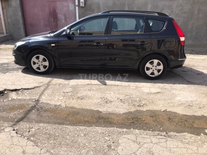 Hyundai i30 2009, 176,000 km - 1.4 l - Gəncə