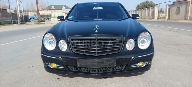 Mercedes E 220 2006, 398,000 km - 2.2 l - Bakı