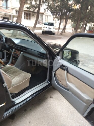 Mercedes E 200 1990, 495,400 km - 2.0 л - Bakı