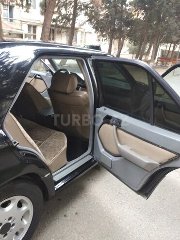 Mercedes E 200 1990, 495,400 km - 2.0 л - Bakı