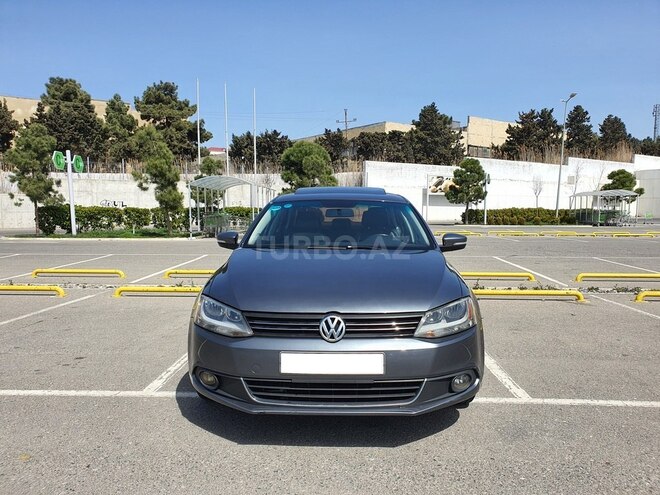 Volkswagen Jetta 2014, 90,000 km - 1.8 л - Bakı