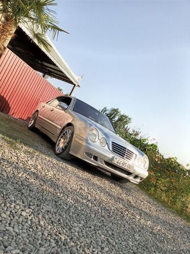 Mercedes E 240 2001, 250,000 km - 2.6 л - Masallı