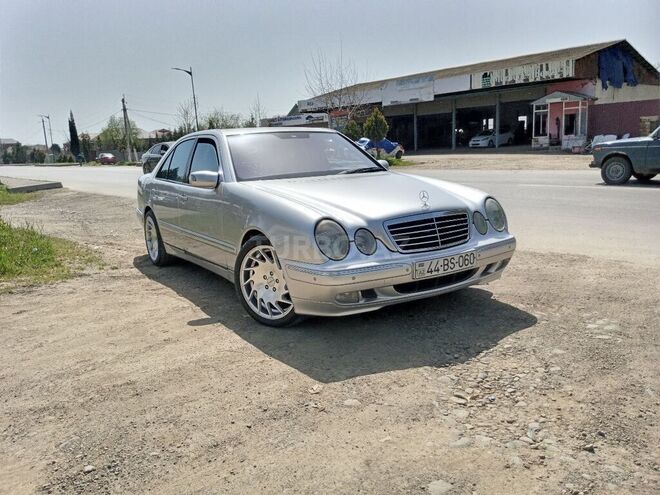 Mercedes E 240 2001, 250,000 km - 2.6 л - Masallı