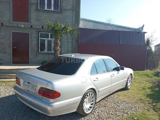 Mercedes E 240 2001, 250,000 km - 2.6 л - Masallı