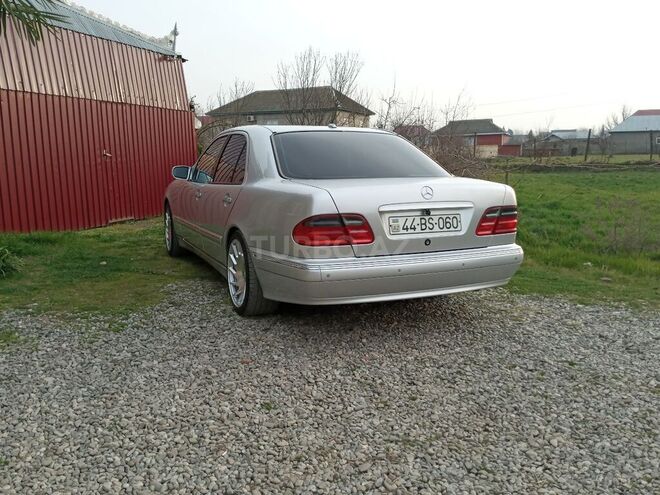 Mercedes E 240 2001, 250,000 km - 2.6 л - Masallı