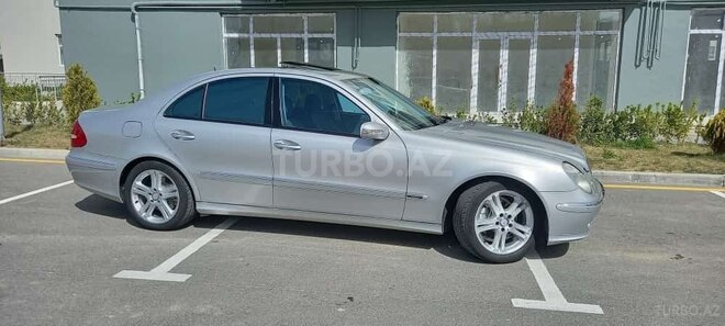 Mercedes E 320 2004, 319,000 km - 3.2 l - Bakı
