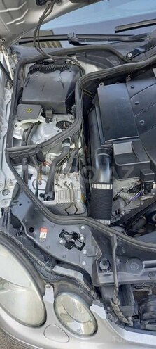Mercedes E 320 2004, 319,000 km - 3.2 l - Bakı