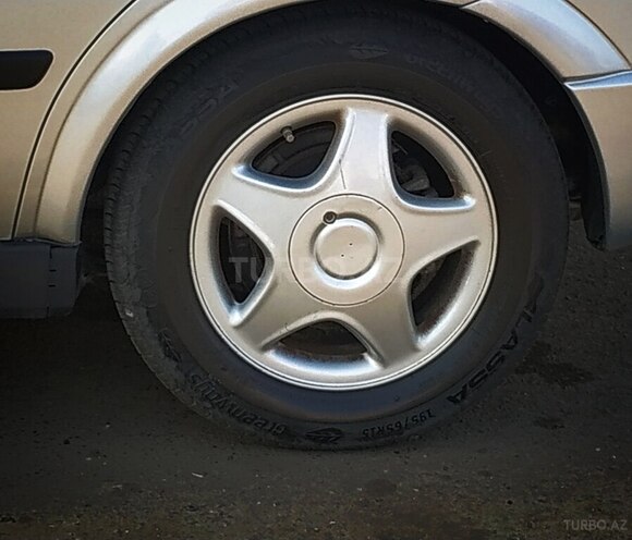 Opel Astra 1998, 297,000 km - 1.6 l - Bakı