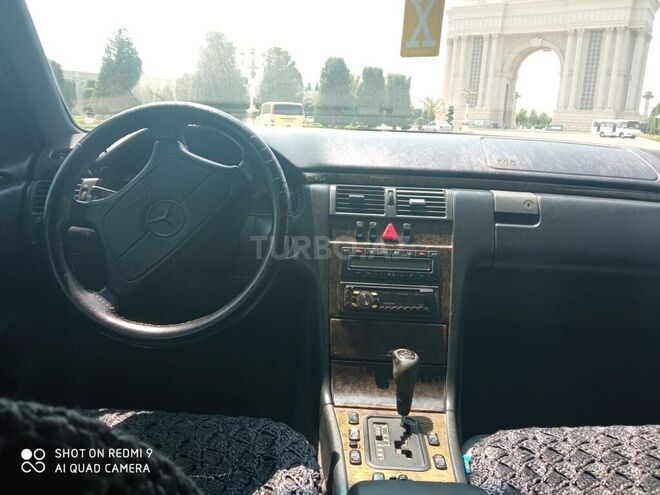 Mercedes E 200 1998, 321,000 km - 2.0 л - Gəncə