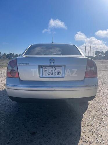 Volkswagen Passat 2004, 298,000 km - 1.8 л - Neftçala
