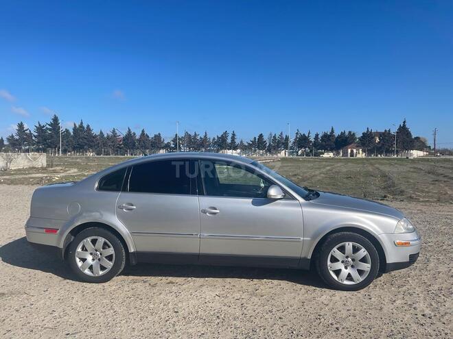 Volkswagen Passat 2004, 298,000 km - 1.8 л - Neftçala