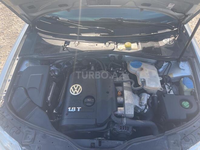 Volkswagen Passat 2004, 298,000 km - 1.8 л - Neftçala