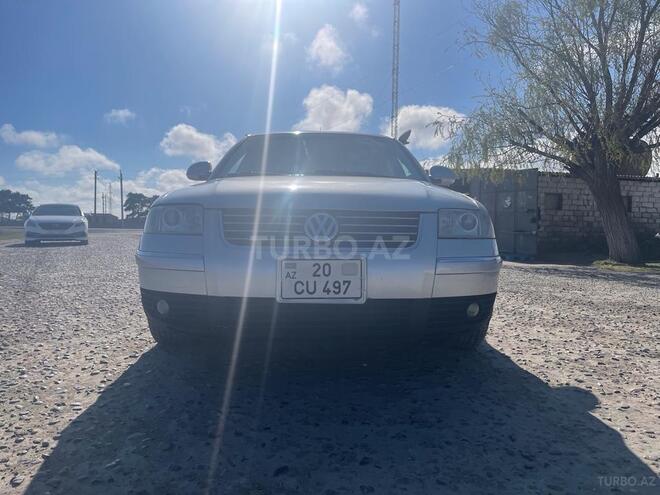 Volkswagen Passat 2004, 298,000 km - 1.8 л - Neftçala