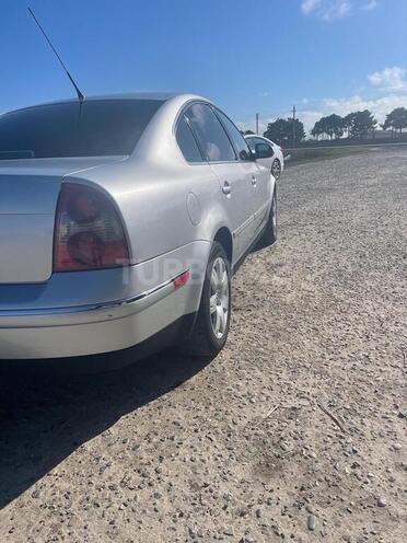 Volkswagen Passat 2004, 298,000 km - 1.8 л - Neftçala