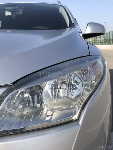 Renault Megane 2009, 335,673 km - 1.5 l - Bakı